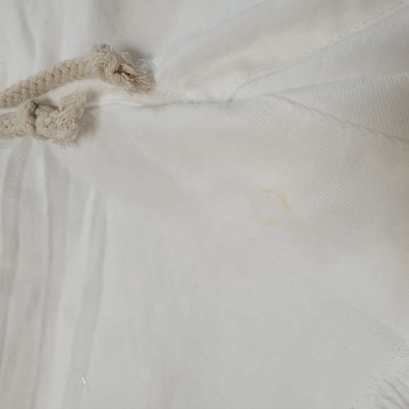 Aerie White Denim Distressed Shorts - Picture 4 of 6